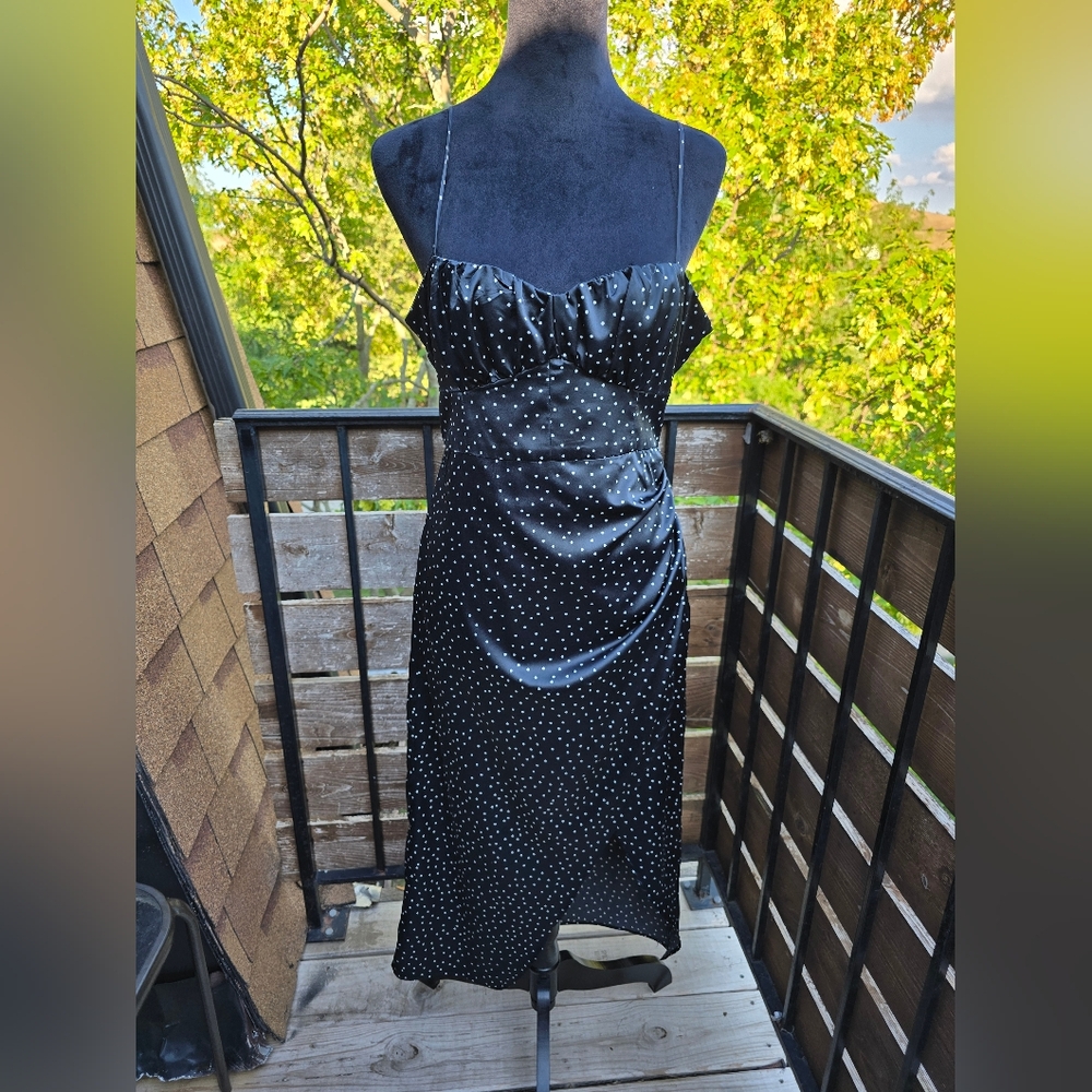 Zara Black and White Polkadot Crossover Dress With Spaghetti Straps - Picture 2 of 10